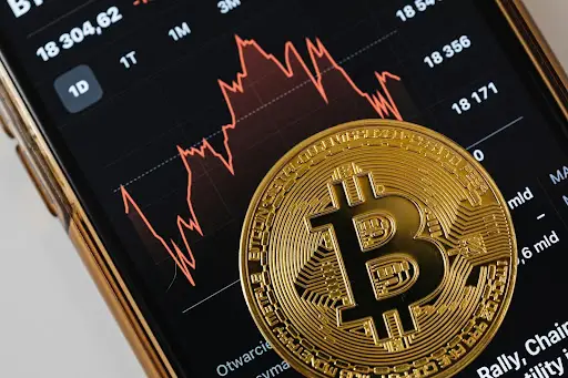 Почему сейчас выгодно инвестировать в BTC